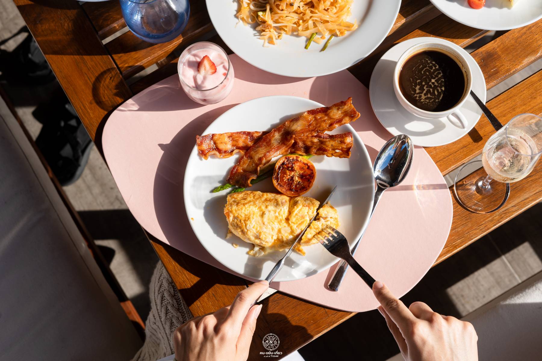 best-breakfast-brunch-spot-in-phuket